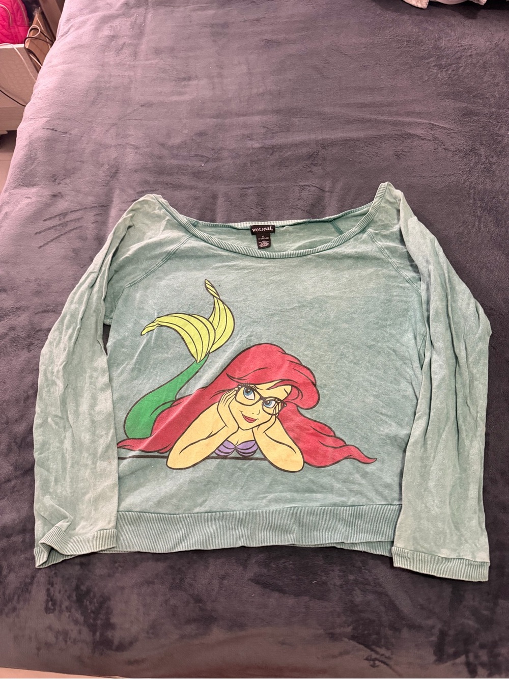 Wet Seal Mint Green Ariel Graphic Sweatshirt